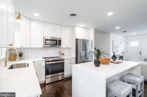 8705 Old Mount Vernon Rd, Alexandria VA  22309-2013 exterior