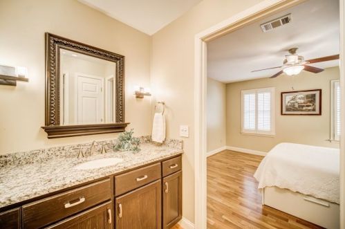 602 Bainbridge Dr, Atlanta GA 30327-4267 exterior