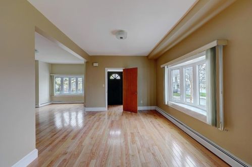 100 Beaufort St, Providence RI  02908-4435 exterior