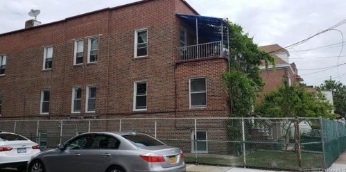 2831 Waterbury Ave, Bronx NY  10461-6150 exterior