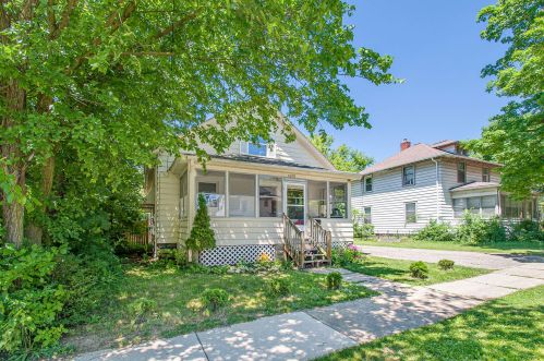 1608 Bank St, Kalamazoo, MI 49001-2909