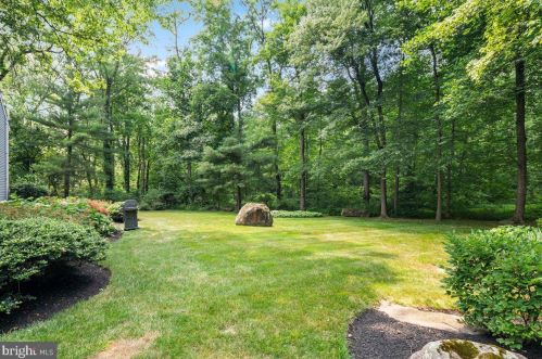 1873 Stuart Rd, Princeton NJ 08540-1219 exterior