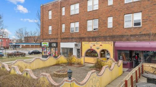 527 Farmington Ave, Hartford CT 06105-3008 exterior