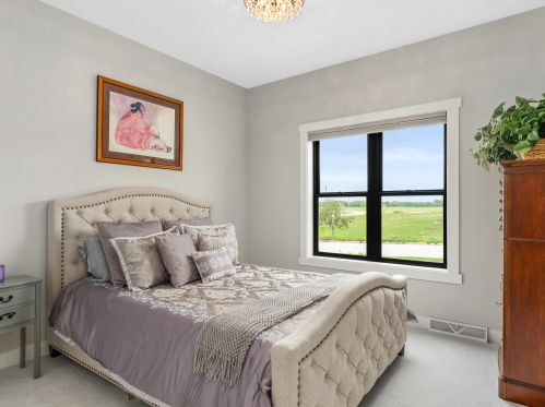 2511 Stoney Brook Ct, Manitowoc WI 54220-8640 exterior