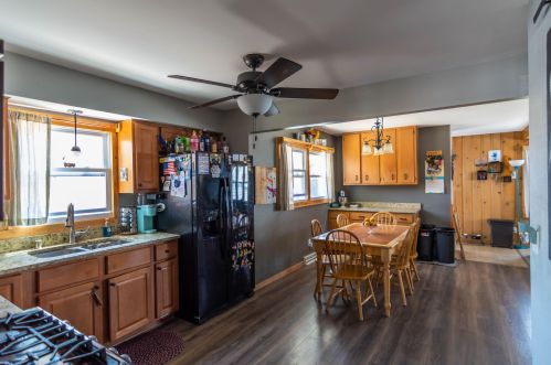 6613 Dodge Pl, Milwaukee WI  53220-1329 exterior