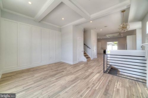 242 Fountain St, Philadelphia PA 19128-4508 exterior