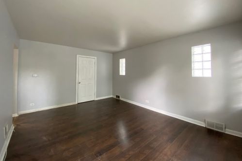 4932 Mcvicker Ave, Chicago IL  60630-1923 exterior