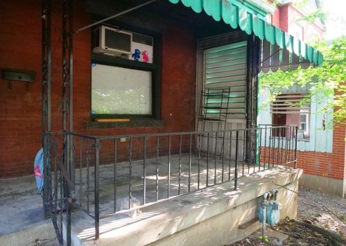 139 Zara St, Pittsburgh, PA 15210-2065