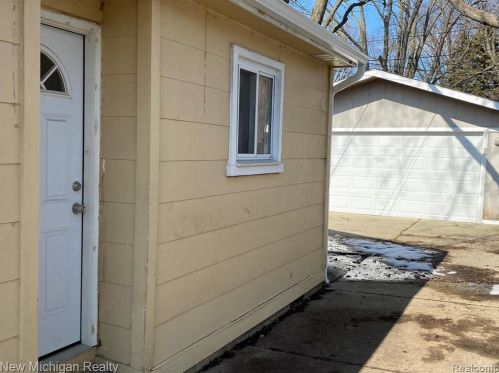 20232 Annapolis St, Dearborn Heights MI  48125-3004 exterior