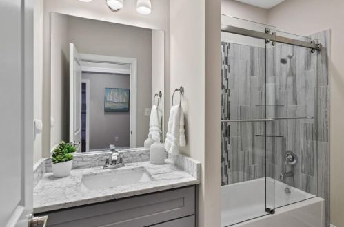 1261 Merry Ln, Atlanta GA 30329-3903 exterior