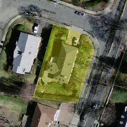 341 Waverley Ave, Newton MA  02458-2702 aerial view