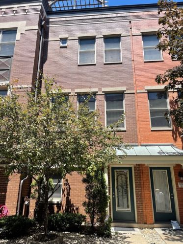 1012 Loomis St, Chicago IL  60607-4683 exterior