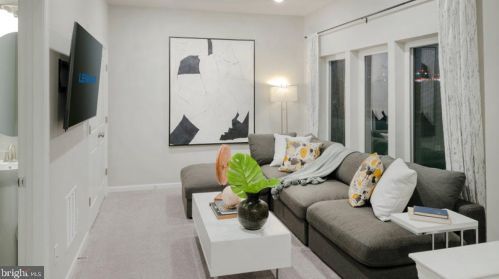 16654 Crabbs Branch Way, Rockville MD 20855-2201 exterior