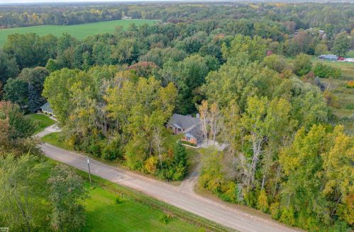 25353 Dunn Ct, New Baltimore MI 48051-1993 exterior