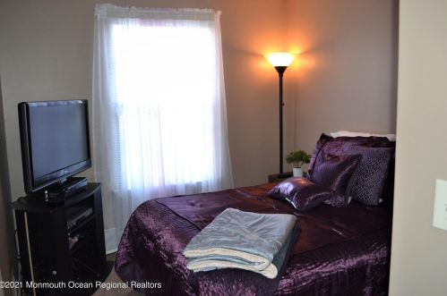 1902 Lilly Ln, Jackson Twp NJ 08527-4144 exterior