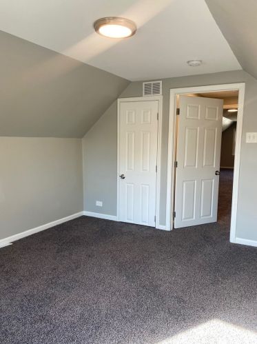 1701 85 St, Chicago IL 60617-2212 exterior