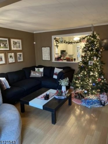 1811 2nd St, Scotch Plains NJ  07076-1707 exterior