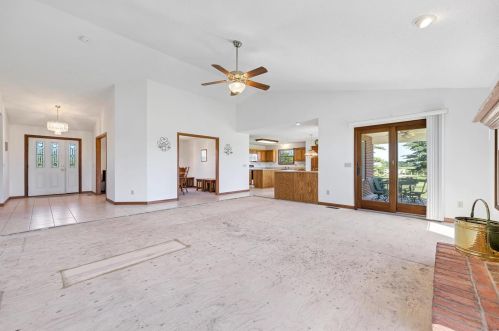 103 Wolf Trl Ct, Defiance MO 63341-1356 exterior