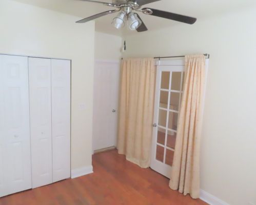 8339 Bennett Ave, Chicago IL  60617-1768 exterior