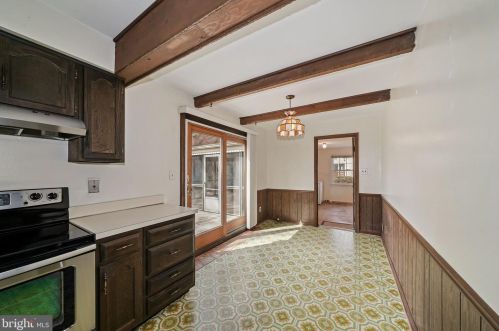 9924 Bedfordshire Ct, Rockville MD 20854-2015 exterior