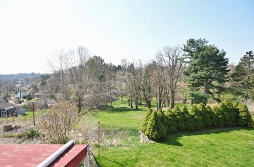 926 Agnew Rd, Pittsburgh PA 15227-3902 exterior