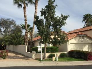 9203 51st St, Phoenix AZ  85044-5682 exterior