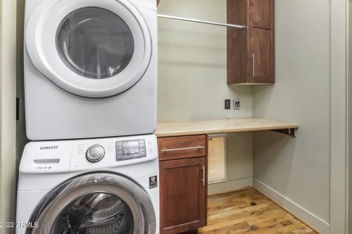 1118 12 St, Phoenix AZ 85086-7350 exterior