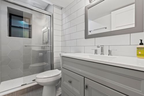 3142 Diversey Ave, Chicago IL  60647-1558 exterior