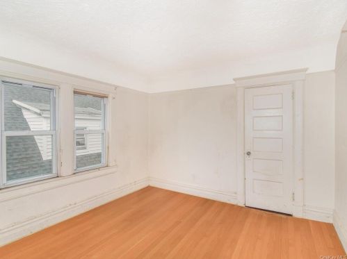 432 6th Ave, Mount Vernon NY 10550-1120 exterior