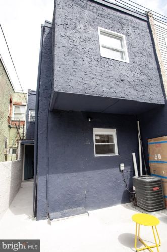 2022 21 St, Philadelphia PA 19145-2722 exterior