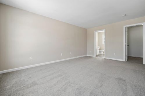 3 Amy Way, Concord NH 03303-1045 exterior