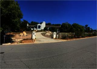 1135 Olive Ave, Fallbrook CA  92028-1568 exterior