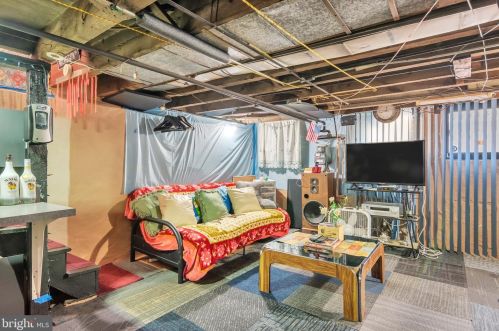 1920 16 St, Philadelphia PA 19145-3010 exterior