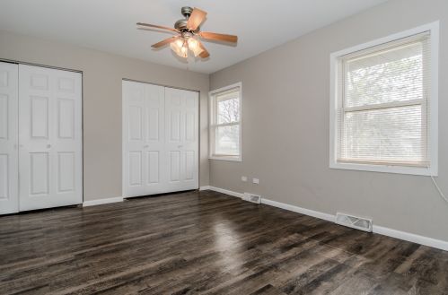 2703 Fairway Dr, Joliet IL 60435-5223 exterior