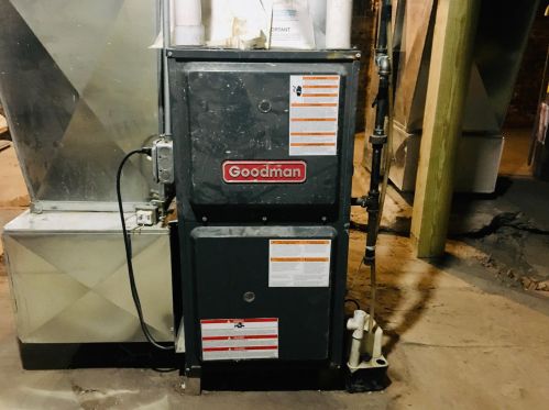 2232 Booth St, Milwaukee WI  53212-3408 exterior