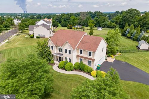 110 Pichelman Rd, Limerick PA 19468-2735 exterior