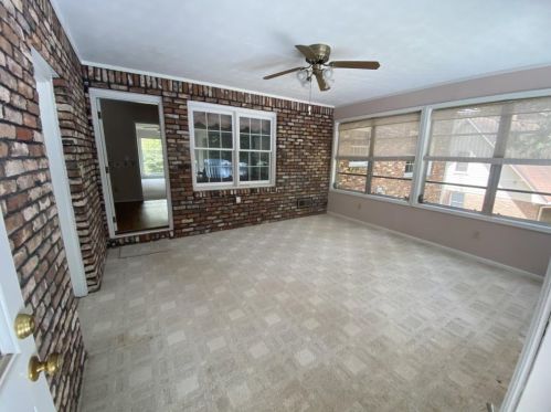 4092 Gladney Dr, Atlanta GA 30340-4720 exterior