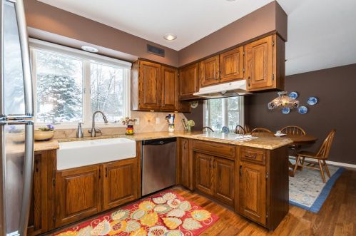 2910 5 St, Kalamazoo MI 49009-8589 exterior