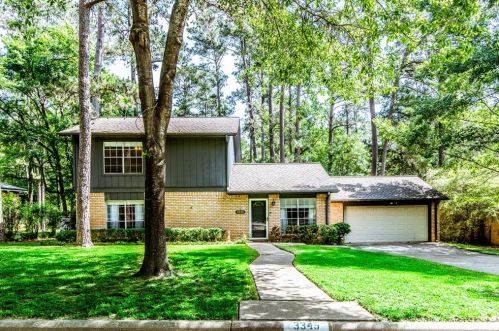 3345 Pne Grv Dr, Huntsville TX 77340-8937 exterior