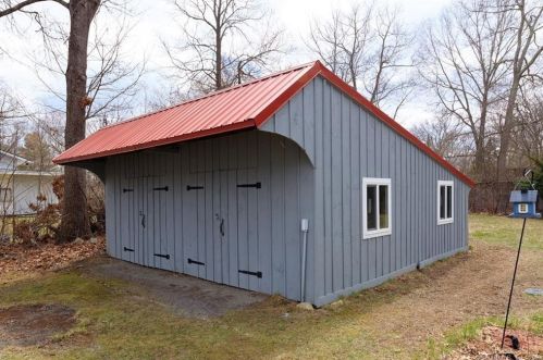 27 Seagrave St, Killingly CT 06239-4129 exterior