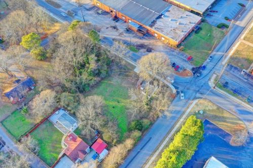 4523 Elmdale Dr, Tucker GA 30084-6565 exterior