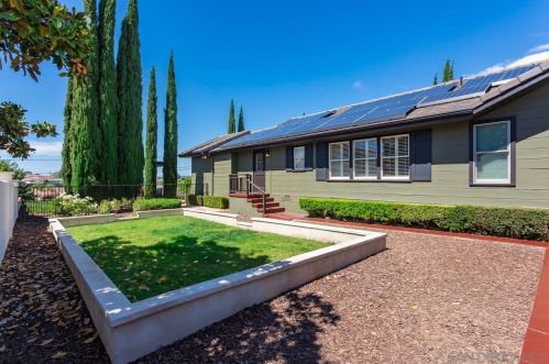 4880 Alder Dr, San Diego CA 92116-2304 exterior