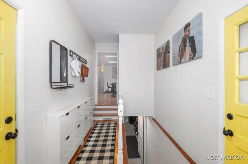 7146 Thorncrest Dr, Grand Rapids MI 49546-7358 exterior