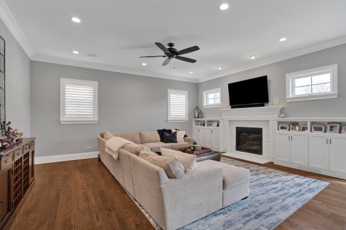 292 Fremont Ave, Elmhurst IL 60126-2200 exterior