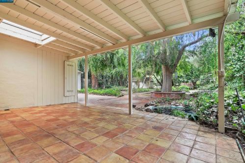 1569 Matheson Rd, Concord CA 94521-2132 exterior