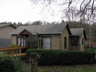 5635 25 Ave, Seattle WA  98106-1433 exterior