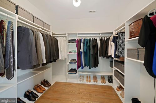 6543 Chesterfield Ave, Mc Lean VA  22101-5231 exterior