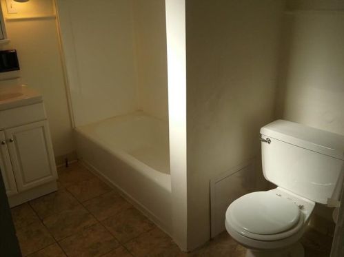 6366 Forward Ave, Pittsburgh PA 15217-2269 exterior