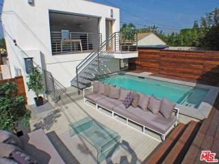 151 Kilkea Dr, Los Angeles, CA 90048-3525