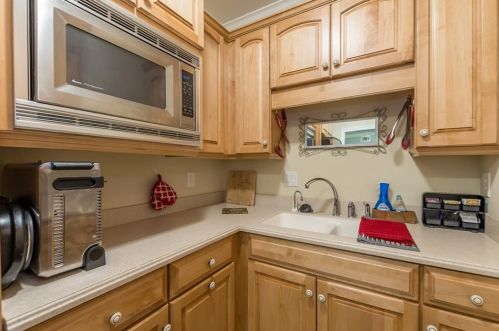 2195 Innsfail Dr, Lithonia GA 30078-5683 exterior